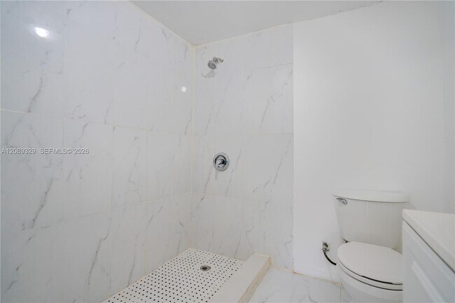 Building Photo - 27 SW 55th Avenue Rd
