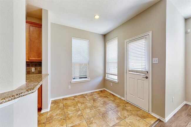 Building Photo - 8915 Headstall Dr