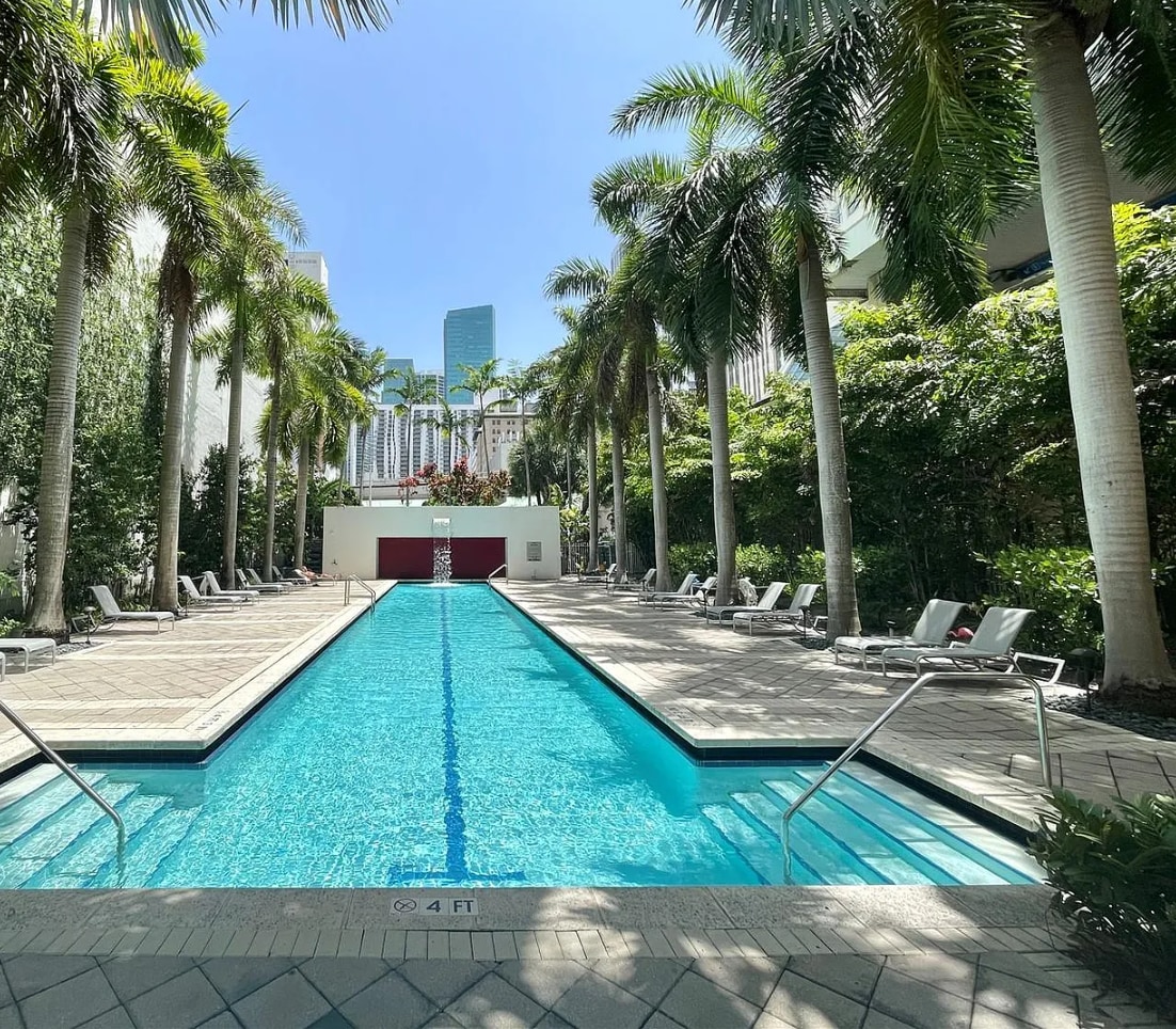 Building Photo - 133 NE 2nd Ave