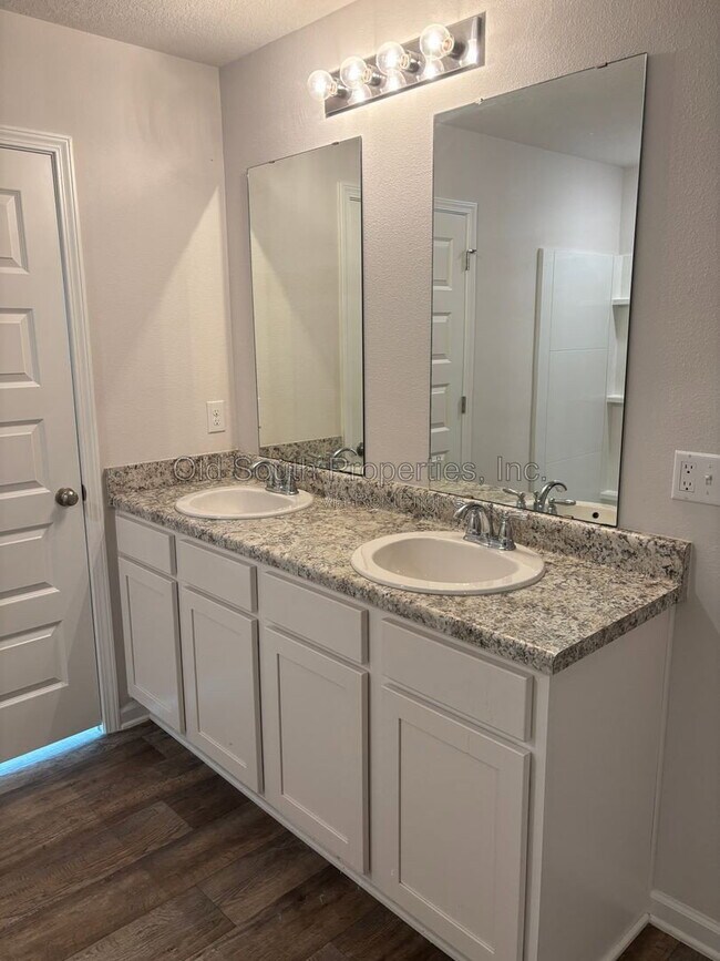Building Photo - 969 Jacobs Way