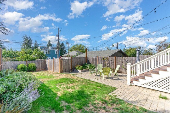 Building Photo - 5Bd/3.5Ba Seattle House