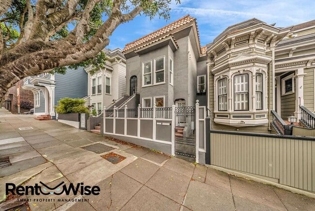 Building Photo - 1818 Lyon St
