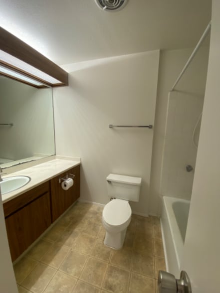 Building Photo - 95-731-731 Kauanomeha Pl