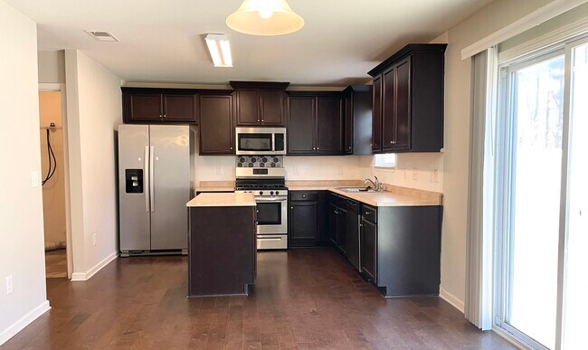 Building Photo - 263 Solstice Dr