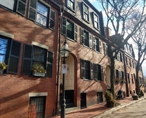 Building Photo - 141 Arlington St