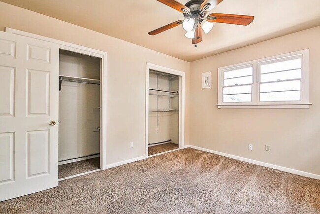Building Photo - Come check out this great 3 bedroom 2 bathroom house located near Texas Tech!  Half Off First Mon...