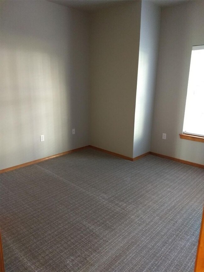 Building Photo - 4641 Celia Way - 101