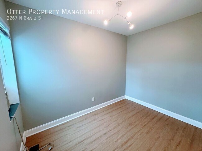 Building Photo - 2267 N Gratz St