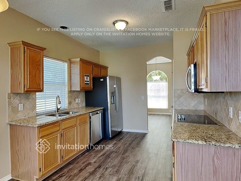 Building Photo - 1700 Lansdale Dr