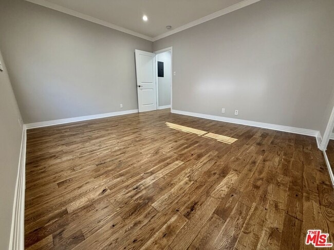 Building Photo - 812 N Alfred St