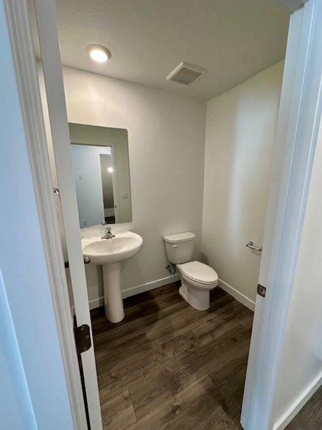 Building Photo - End Unit Townhome