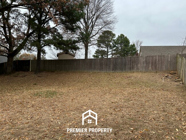 Building Photo - 7082 Farmhouse Dr