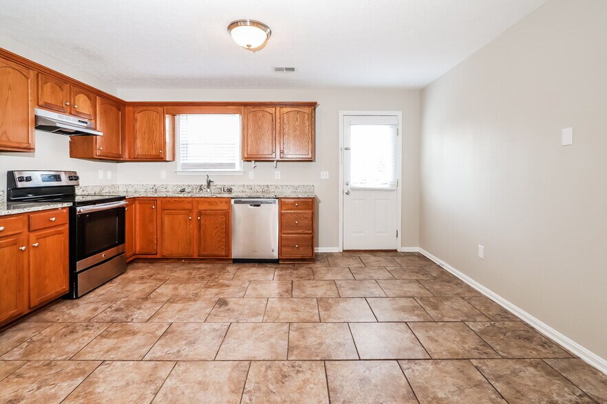 Building Photo - 11208 Sandwood Pl