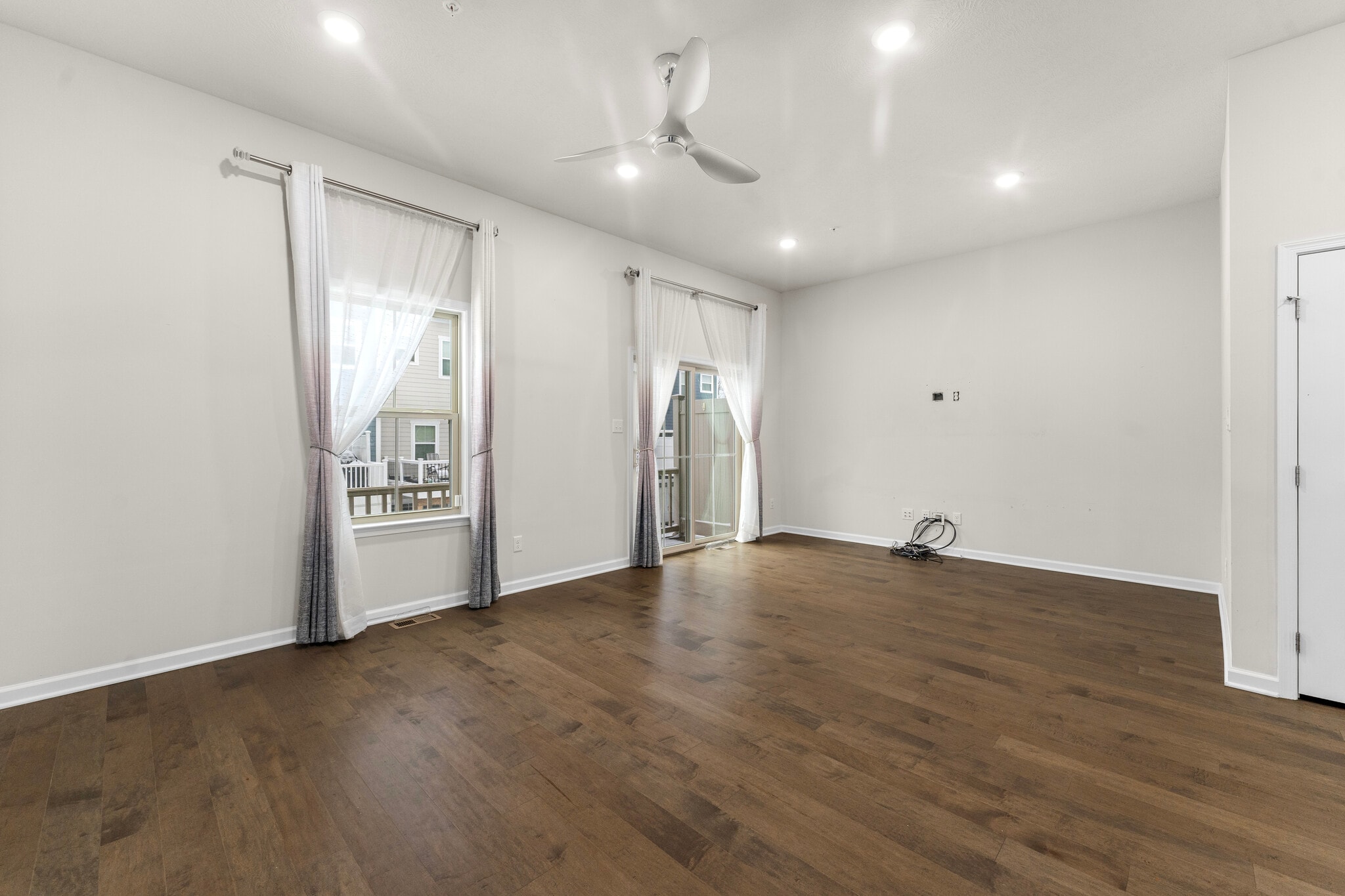 Building Photo - 2008 Hemlock Ln