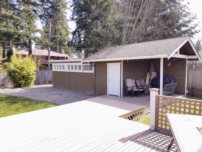 Backyard Storage - 1819 S Woodlawn St