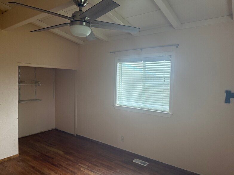 Primary Bedroom - 6237 Purdue Dr
