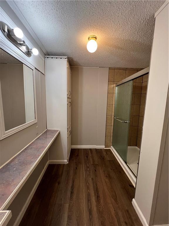 Building Photo - 465 Redwood Dr