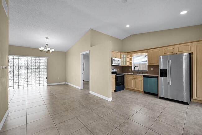 Building Photo - 4471 SW 138th Ct