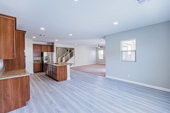 Building Photo - Beautiful Home in a Gated Community