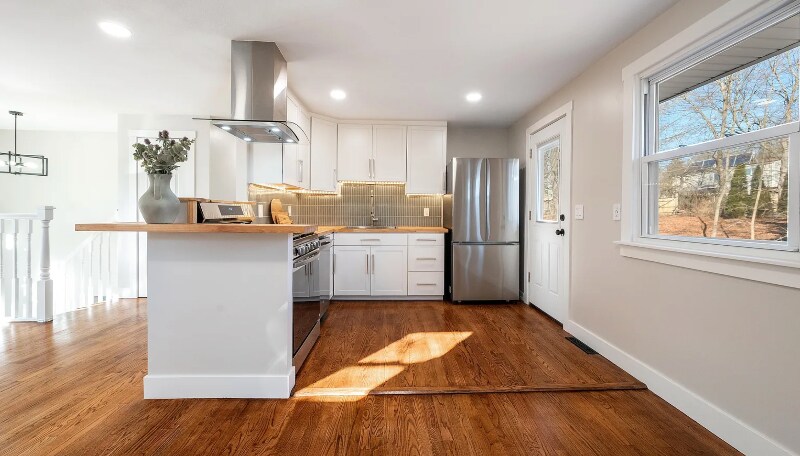 Building Photo - 31 Cheryl Dr