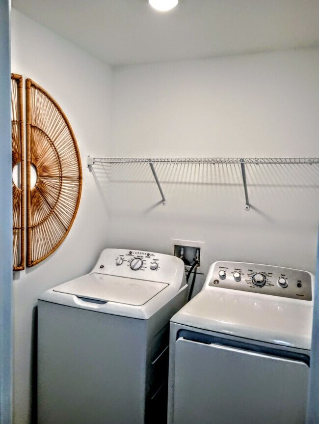 Building Photo - Townhouse in Land O' Lakes - The Townes at...