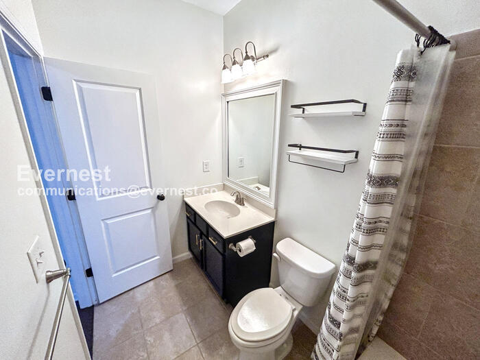 Building Photo - 951 Opelousas Way