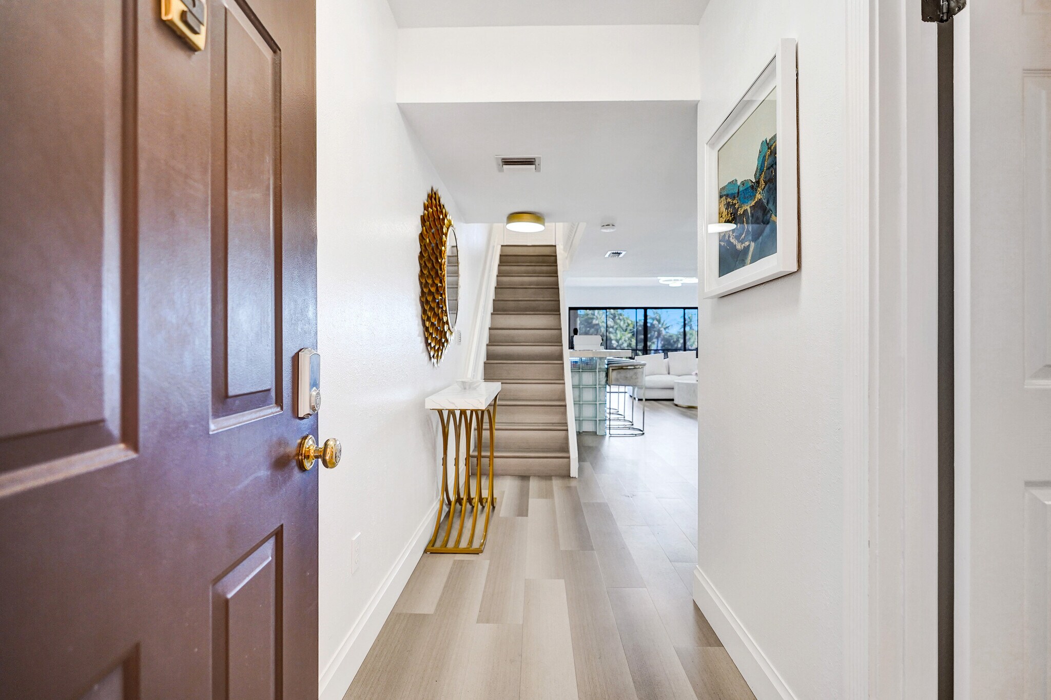 Building Photo - 270 Captains Walk