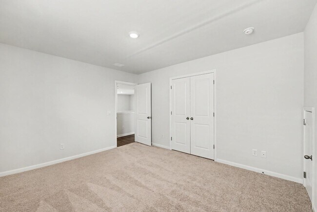 Building Photo - 231 Sweet Cherry Ln
