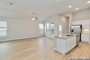 Building Photo - 252 Nespral Dr