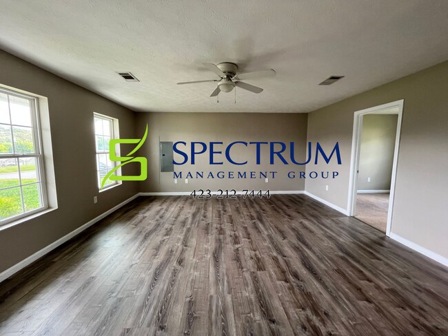 Building Photo - 3 Bedroom 2 Bath Single Family Home in Whitepine.