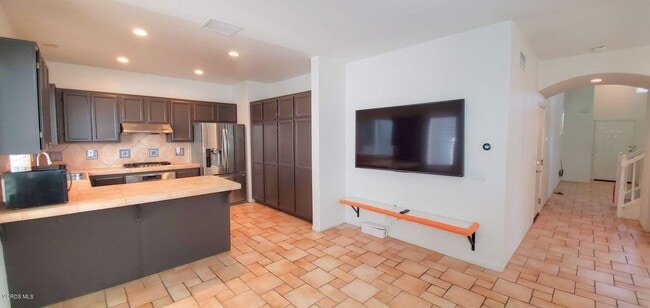 Building Photo - 5463 Avignon Ct