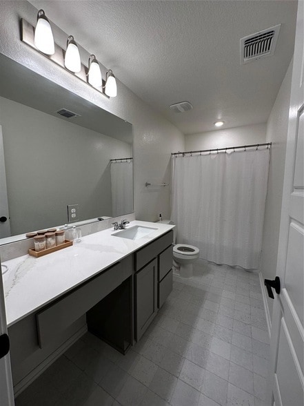 Building Photo - 7311 Gray Catbird Dr