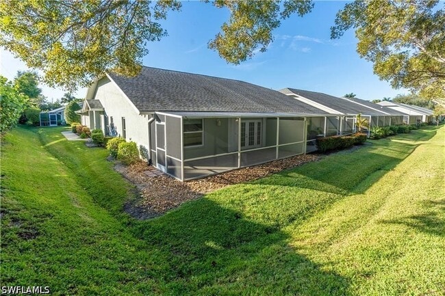 Building Photo - 1704 Royal Cir