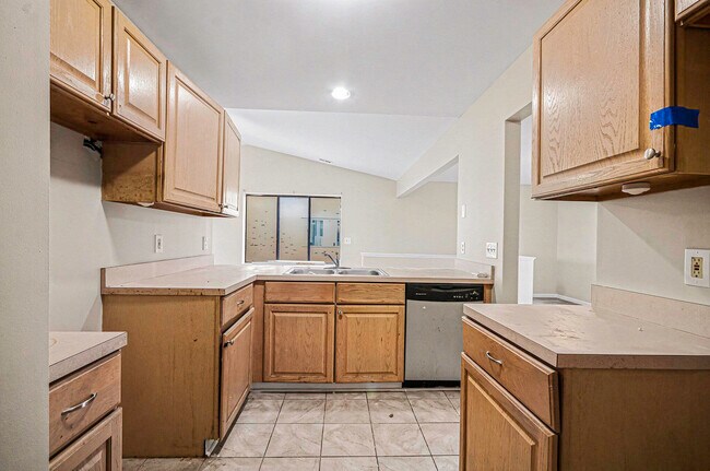 Building Photo - 30657 Hidden Pines Ln