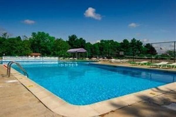 Building Photo - 24 Madrid Sq