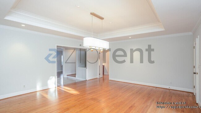 Building Photo - 16000 Greenwood Rd