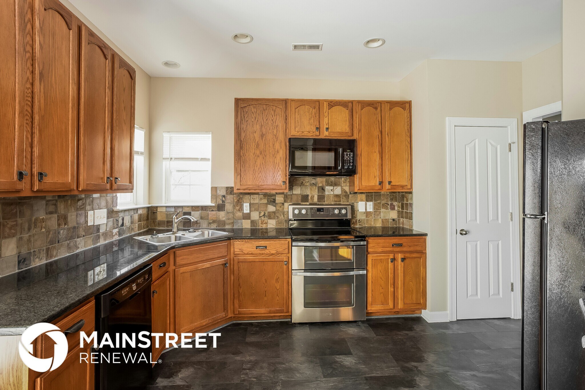 Building Photo - 5247 Ellie Court