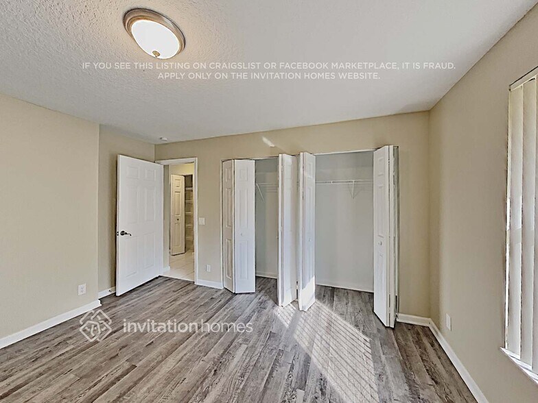 Building Photo - 8227 NW 41st St