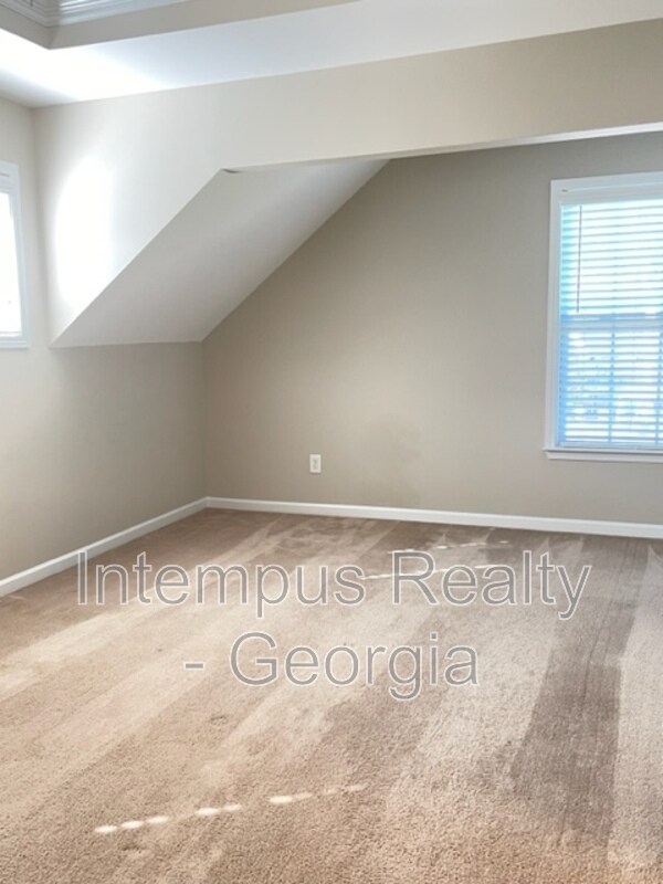 Building Photo - 585 Gran Heritage Way