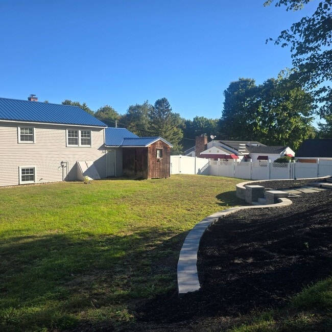Building Photo - 432 Joseph St Ext