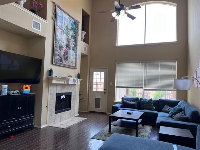 Building Photo - 11536 Clover Knoll Dr