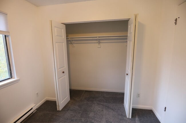 Building Photo - 257 Canby St