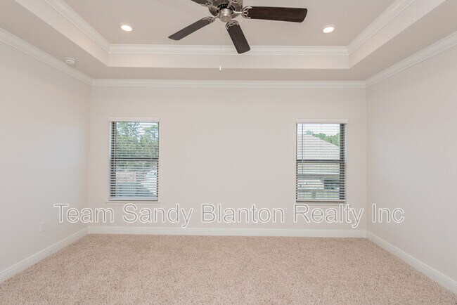 Building Photo - 9599 Pebble Stone Dr