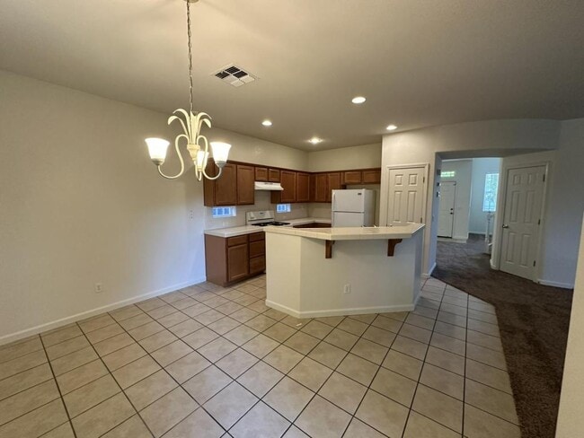Building Photo - 1539 Figueroa Dr