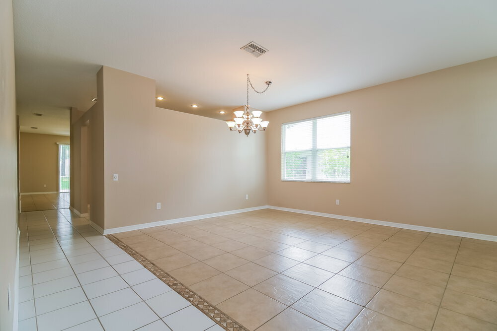 Building Photo - 5512 Terrain De Golf Dr