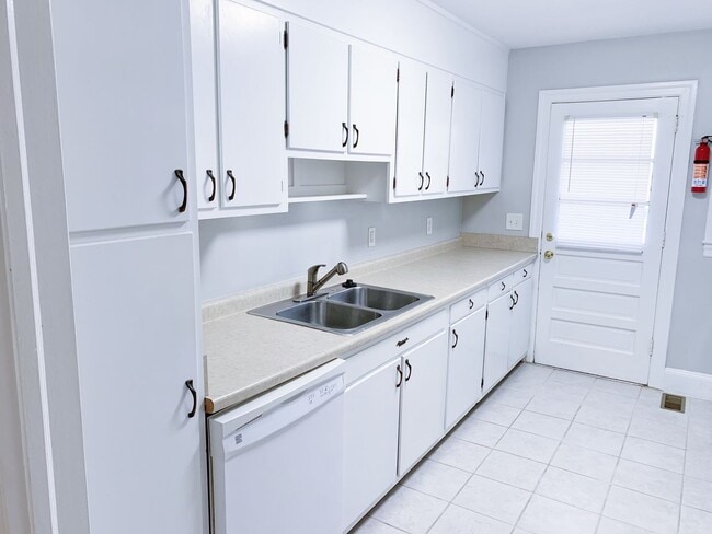 Building Photo - 200 Stancill Dr
