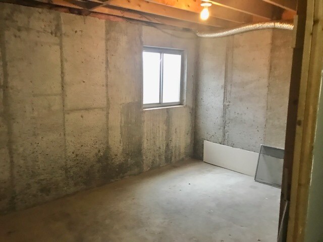 Building Photo - Pheasant Glen Town House #33