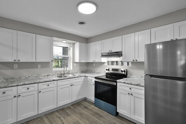 Building Photo - Spacious 3 Bed 1 Bath Home