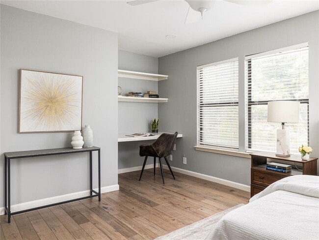 Building Photo - 1821 Westlake Dr