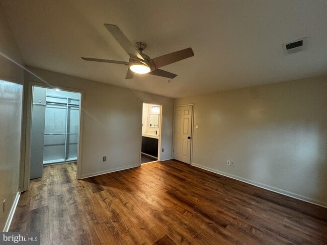 Building Photo - 9141 Gracious End Ct